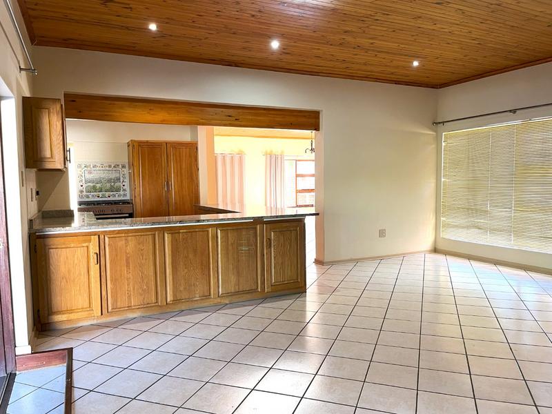 4 Bedroom Property for Sale in Heather Park Western Cape